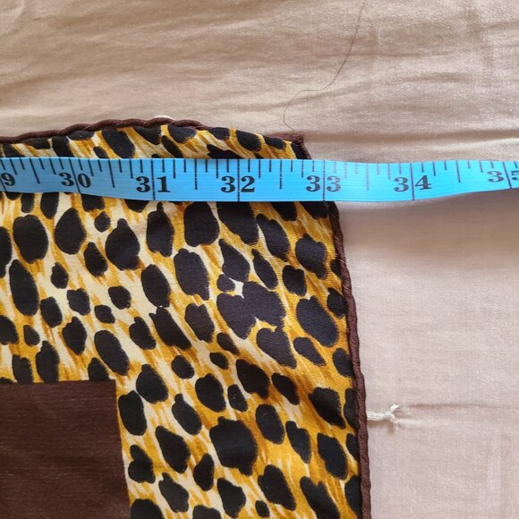 Dolce & Gabbana 100% silk scarf - Picture 7 of 9